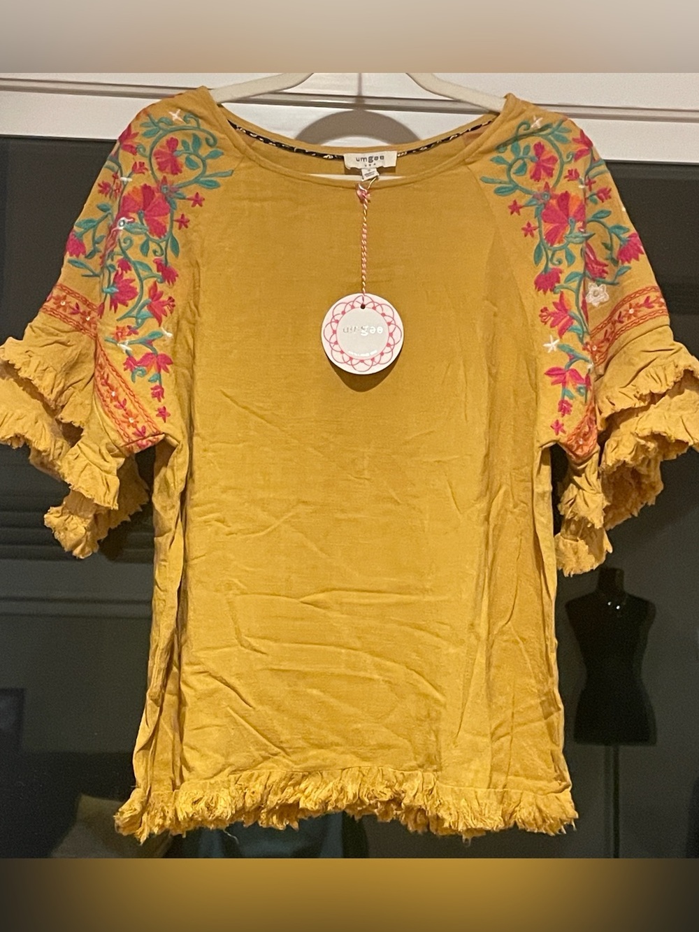 Umgee Mustard Embroidered Ruffle Sleeve Tunic Top NWT